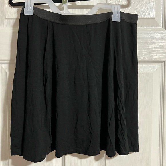 Black ASOS Elastic Waist Skirt. - Picture 2 of 3